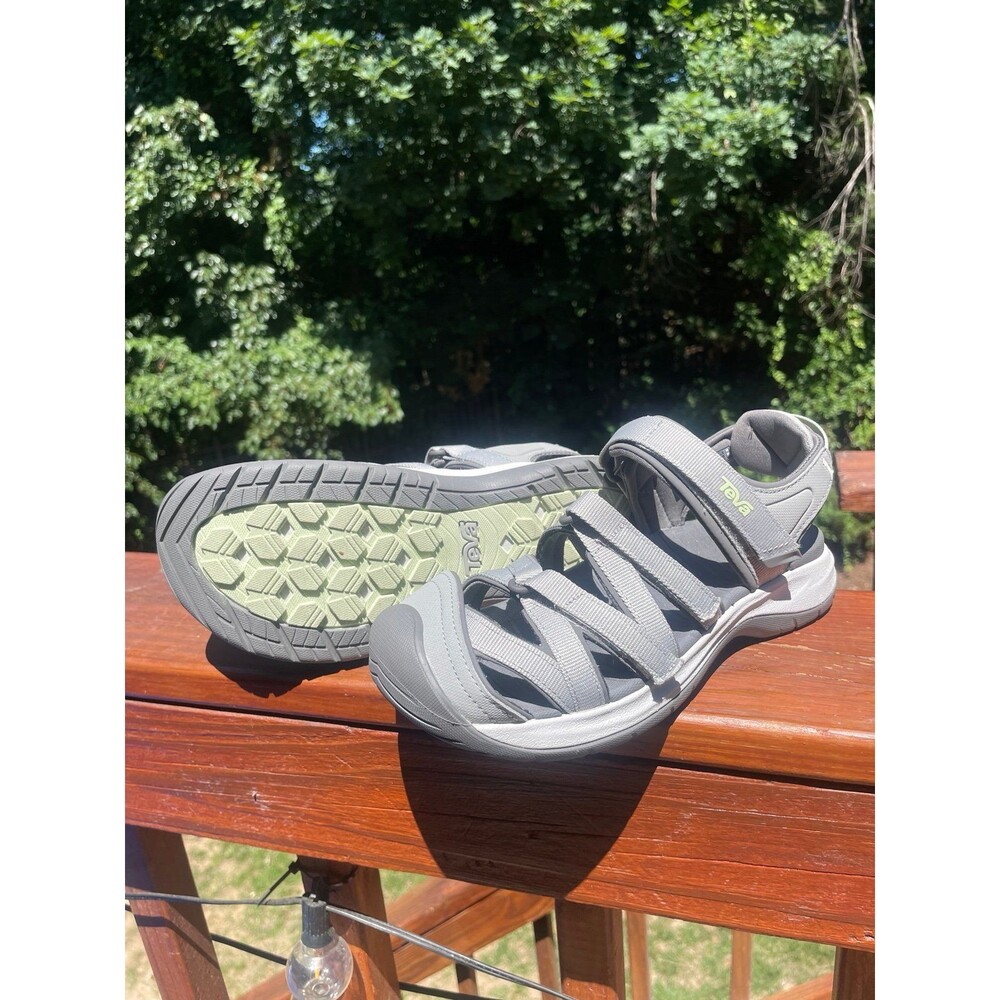 Women’s 6 Teva Tirra Sport Sandals Grey